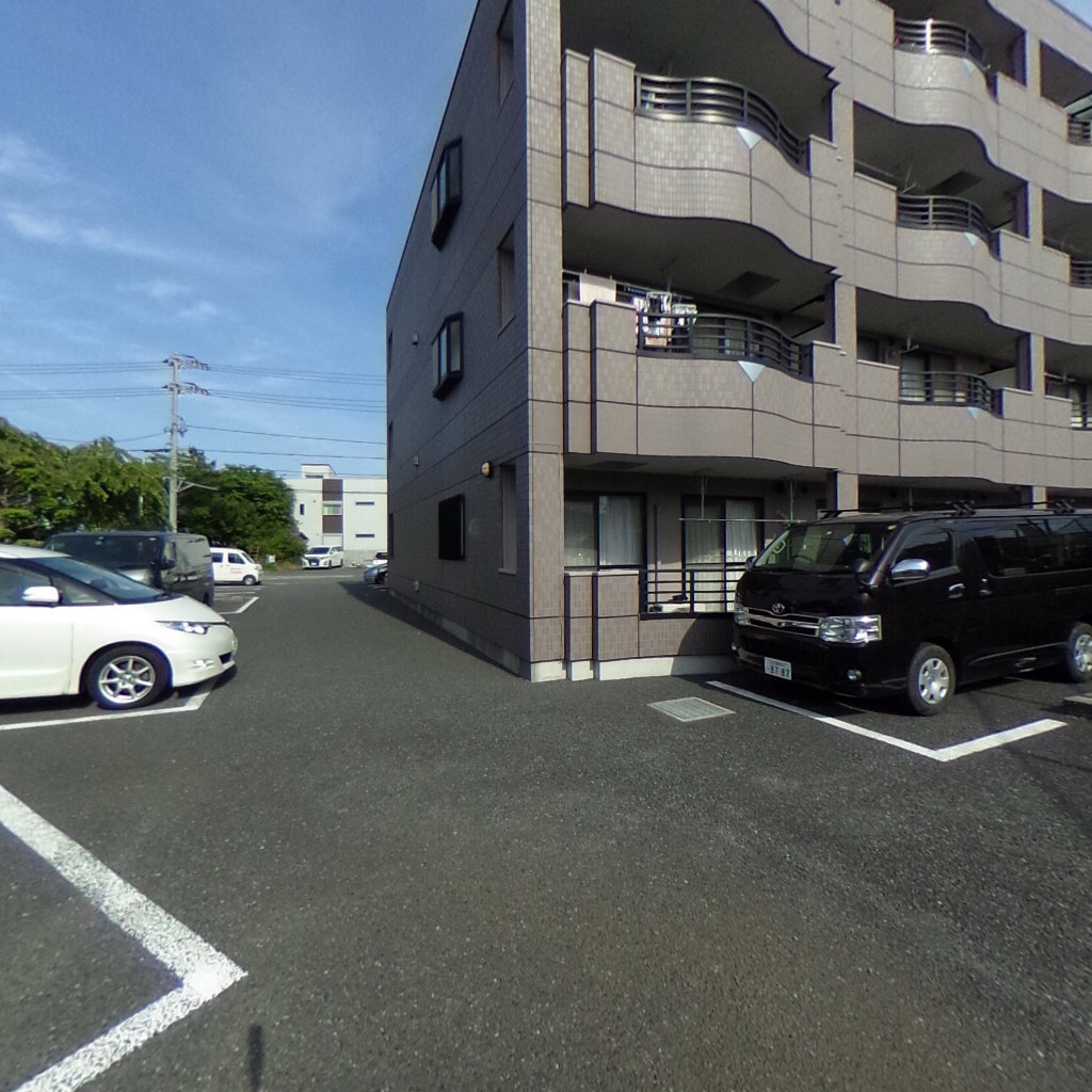 写真:ソレジオ湘南の建物全景