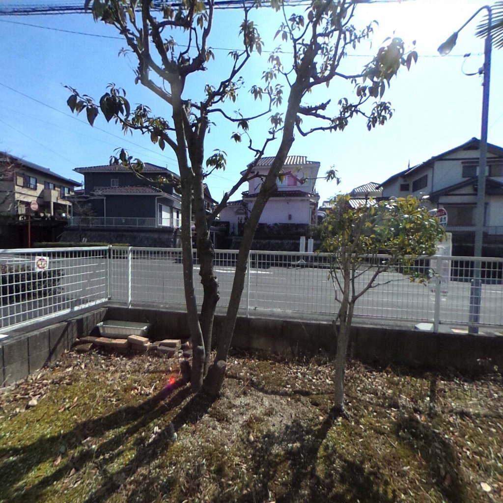 写真:西坂ハイツB棟の専用庭