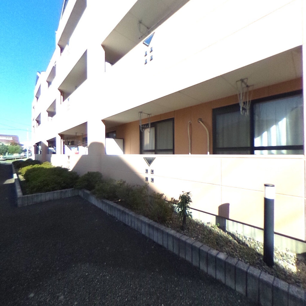 写真:エトワール横割の建物全景