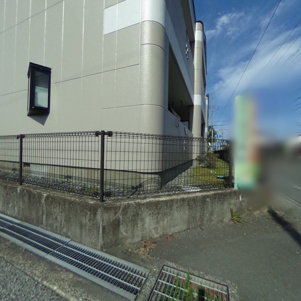 写真：シャトー長沢の建物全景