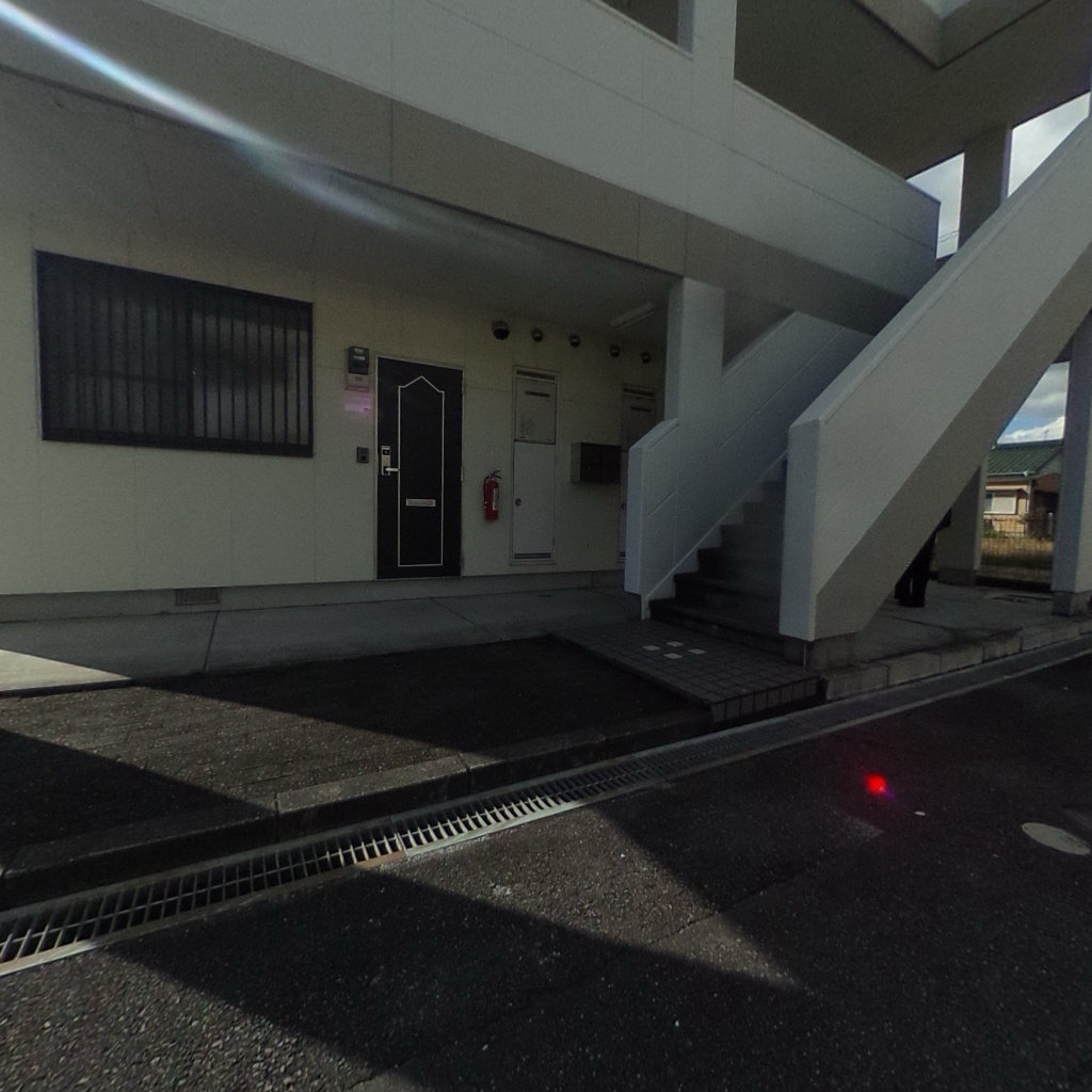 写真:サン・メゾンⅡの建物全景