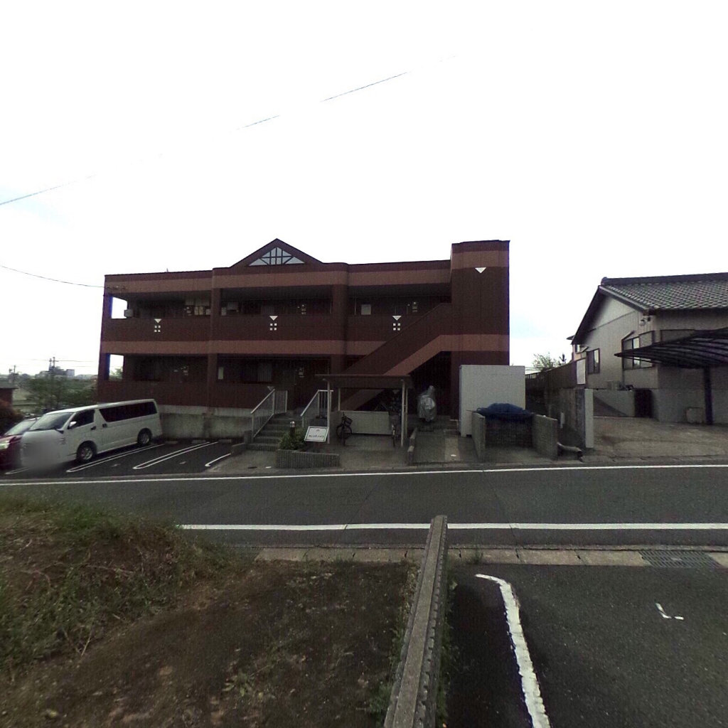 写真:オレンヂハイツの建物全景