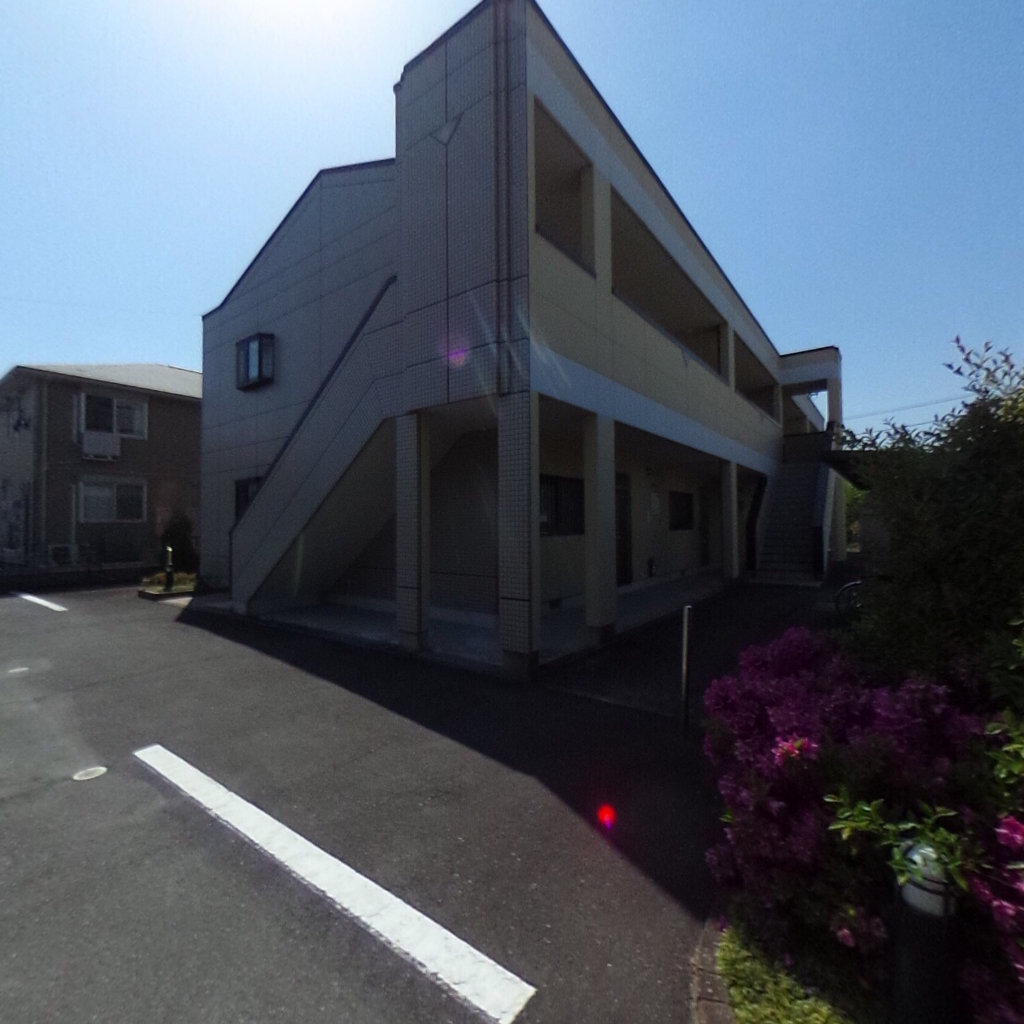 写真:メゾンファンの建物全景