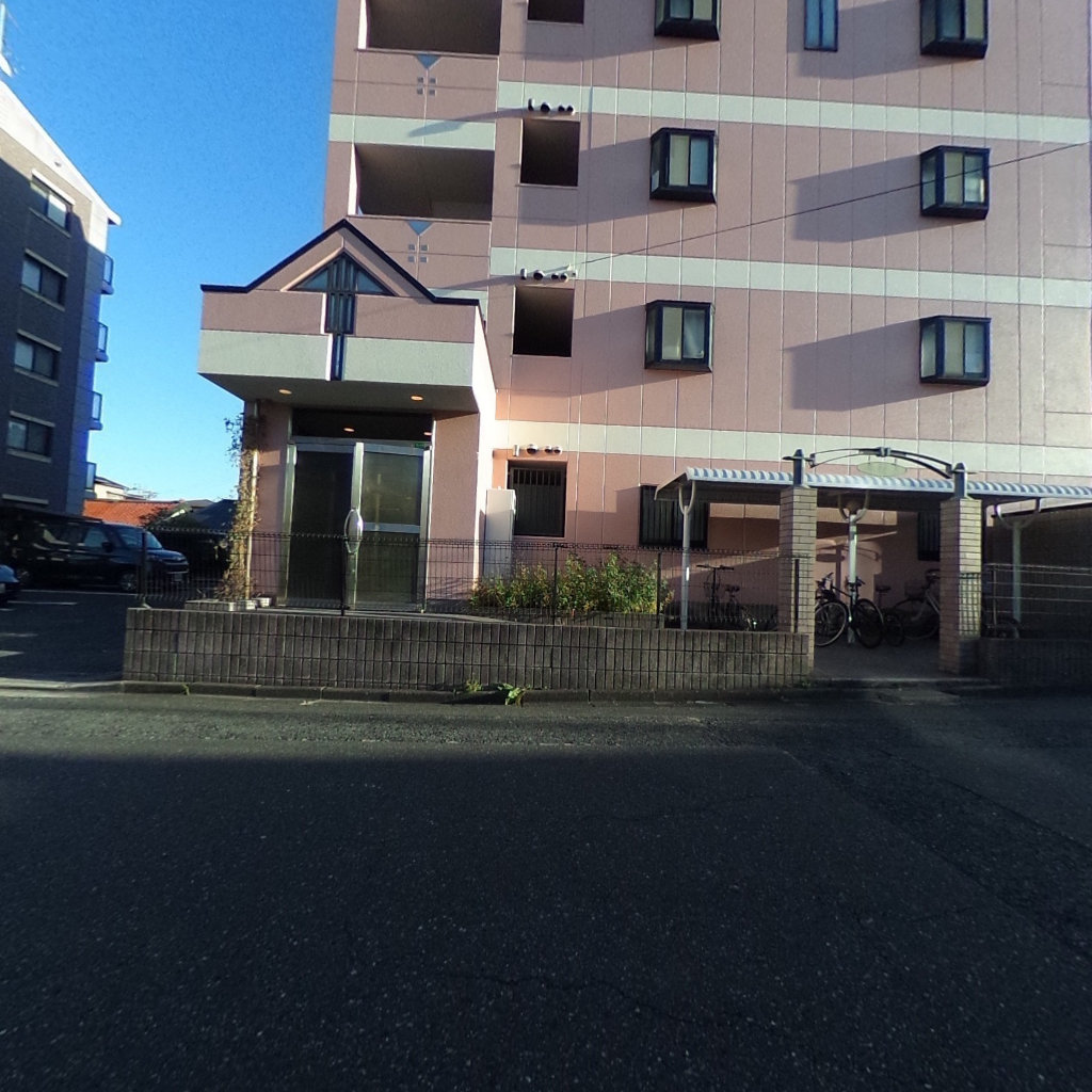 写真:ローズ・フェアリーⅡの建物全景