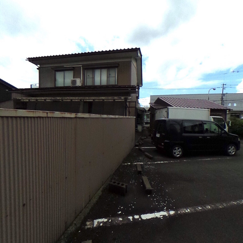 写真:メルシーY&Kの建物全景