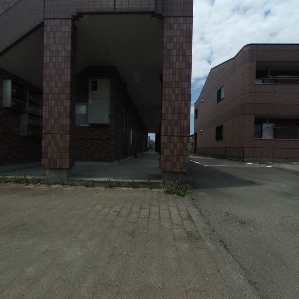 写真:ルミナスハイム羽浦Ⅱの建物全景