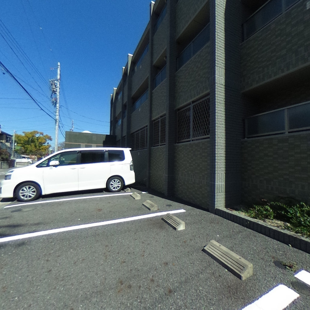 写真:ハピネ音聞山の建物全景