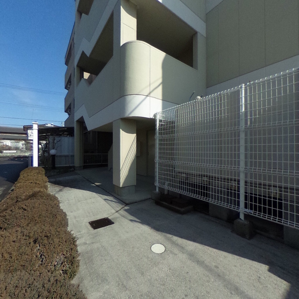 写真：セフティ上坂の建物全景