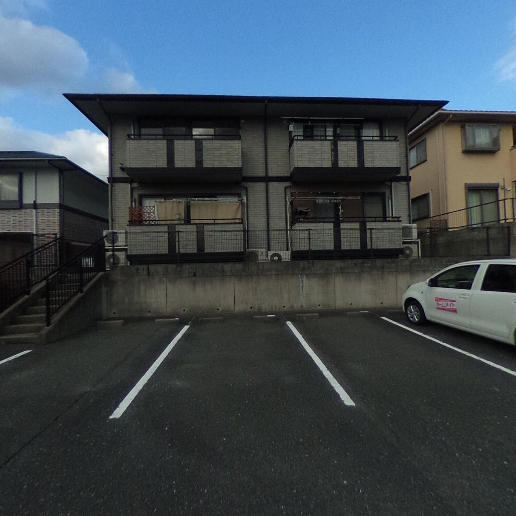 写真:セジュール紗季の建物全景