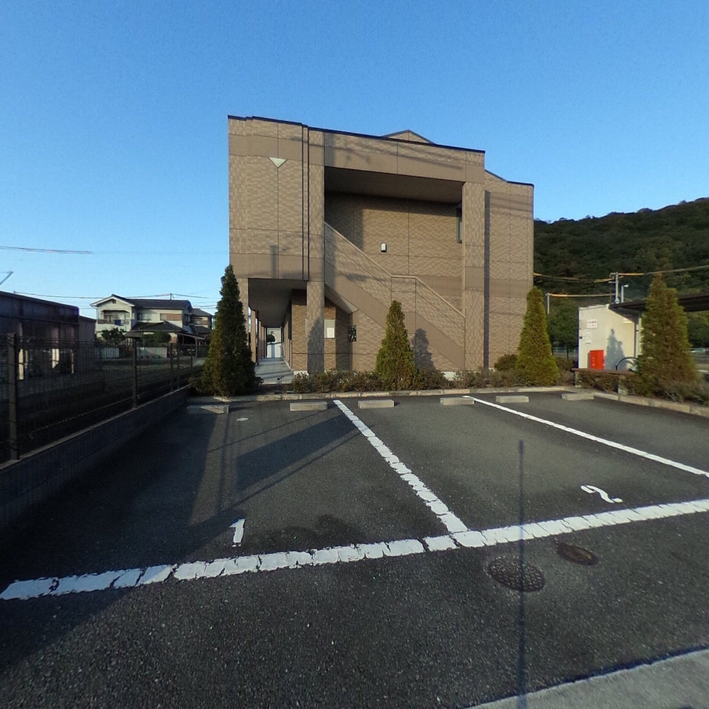 写真：ルミナスコートの敷地全景
