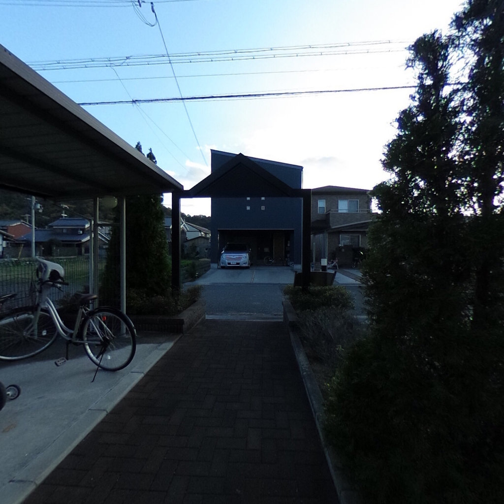 写真：ルミナスコートの建物全景