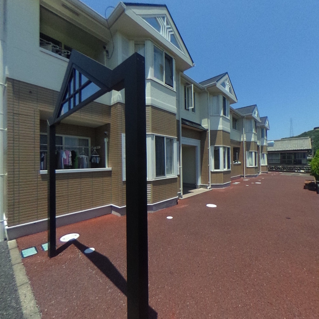 写真：コーポ　ひまわりの建物全景