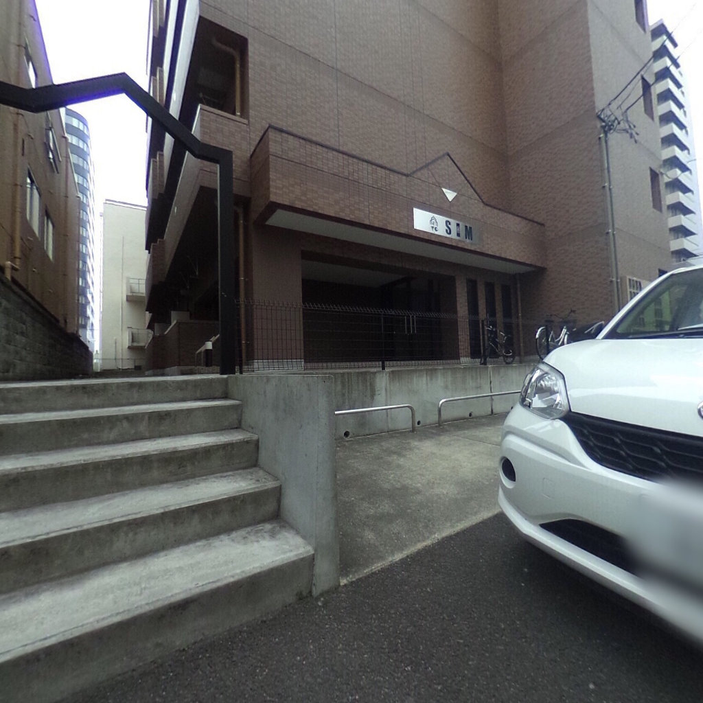 写真:SIM(シム)の建物全景