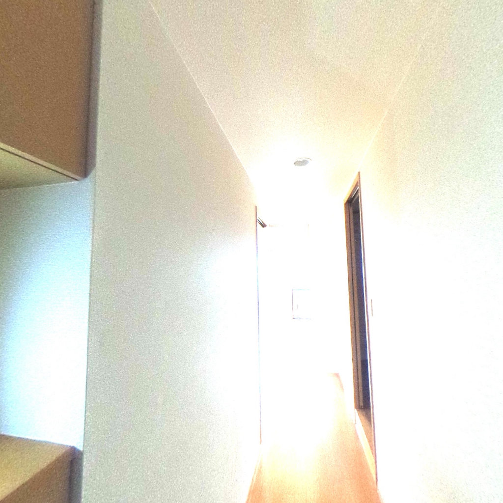 写真:サンハイツ室尾の玄関ホール