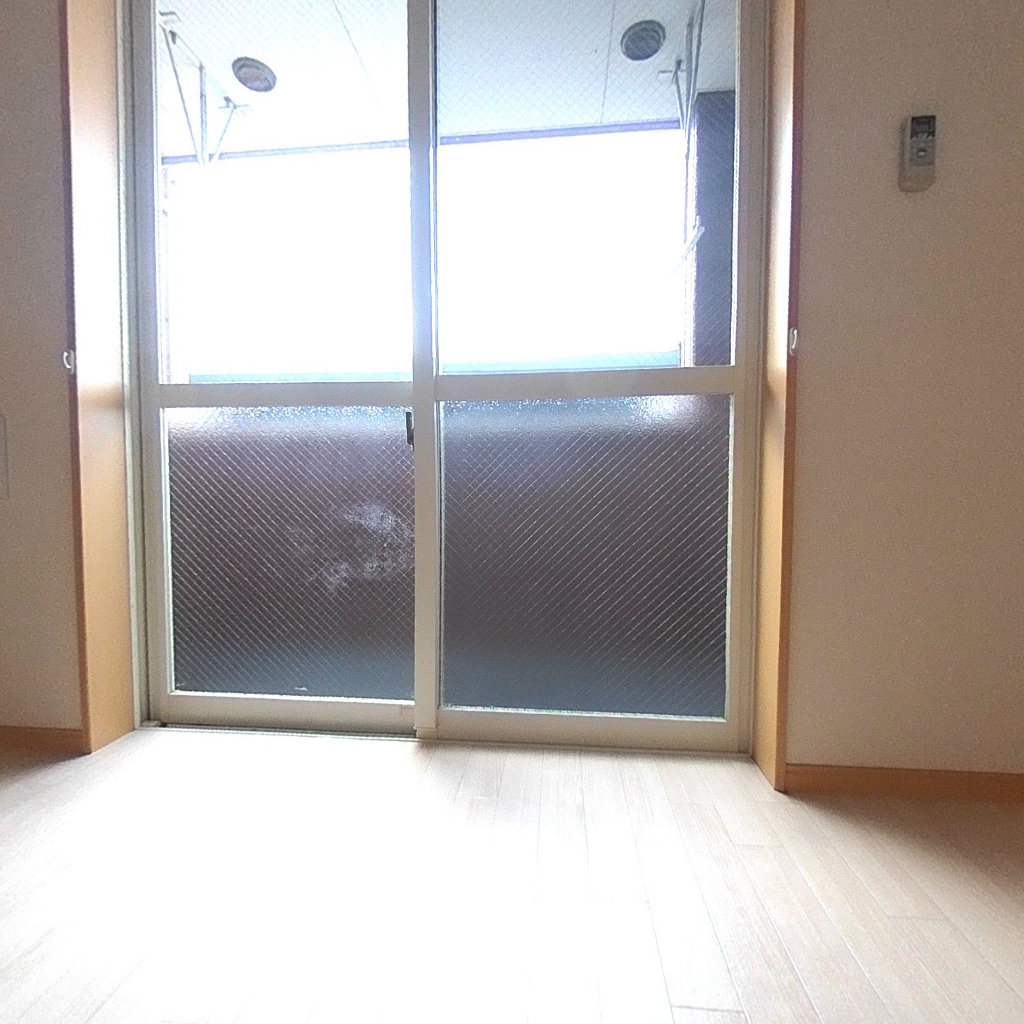 写真：ヴィラージュ新木屋瀬　のＬＤＫ