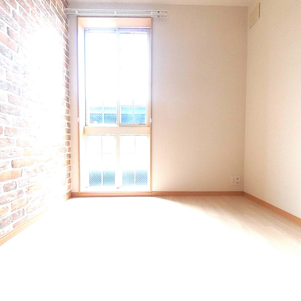 写真：ヴィラージュ新木屋瀬　の洋室