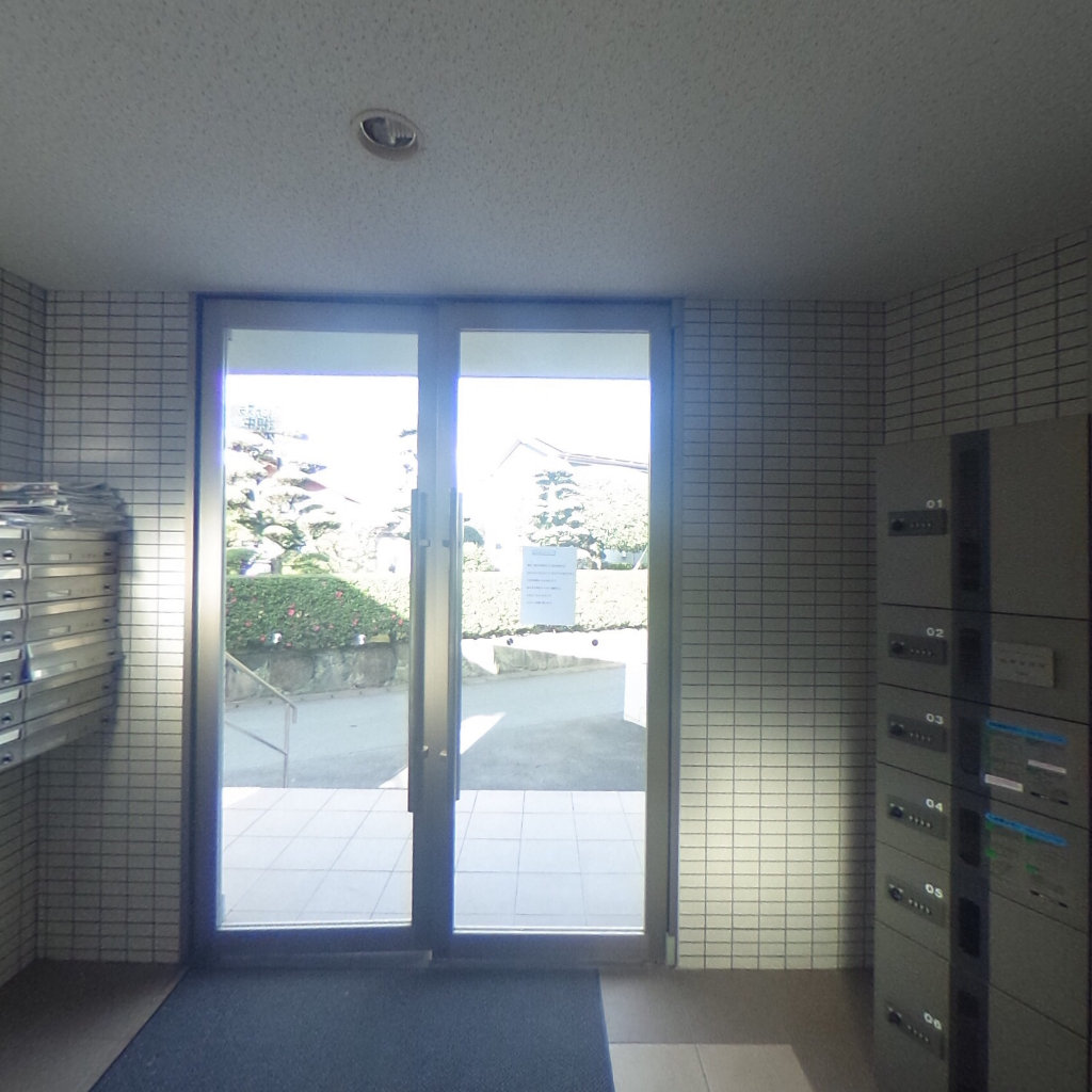 写真:熊本市南区出仲間6丁目のエントランス