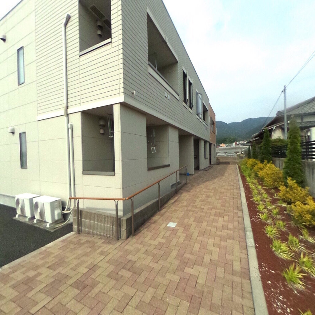 写真:サンシャイン ハイツの建物全景