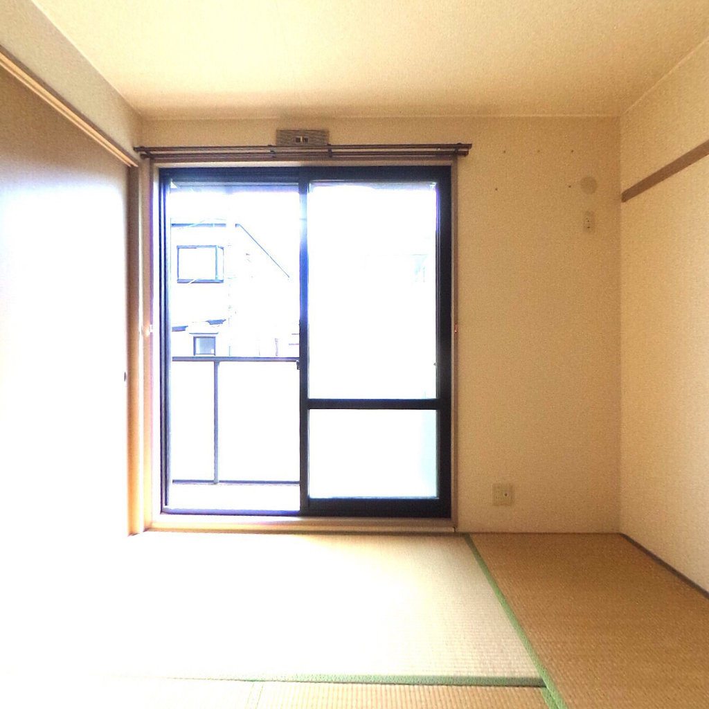 写真:エクレール C棟の和室