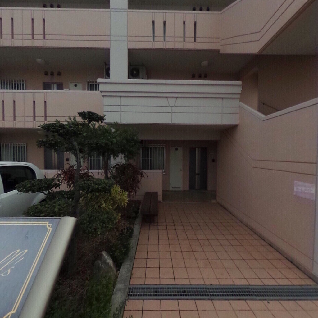 写真:IHA HILLSの建物全景