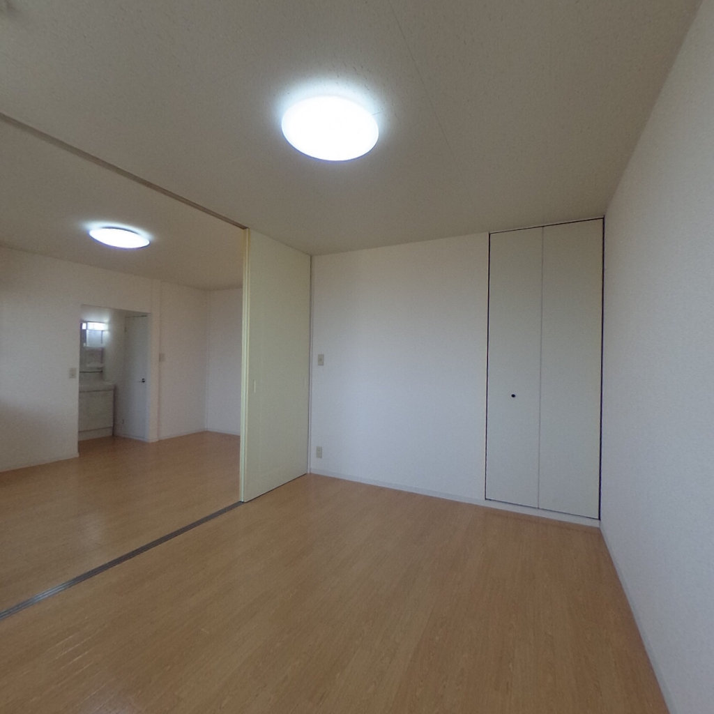 写真:サンライフ玉手の洋室