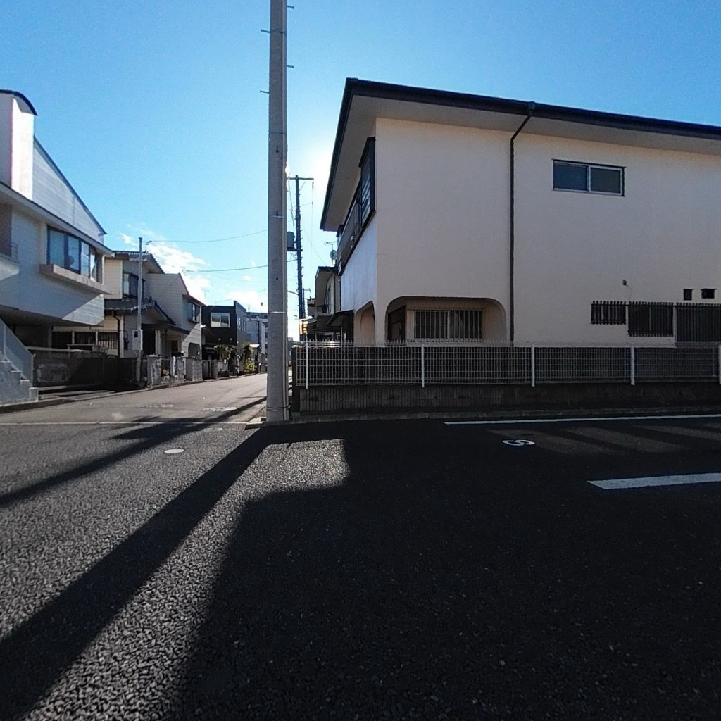 写真:ワイズスクエア92(Y’s square92 )の建物全景