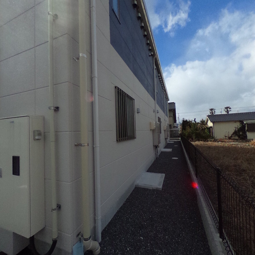 写真:レユシール 2の建物全景