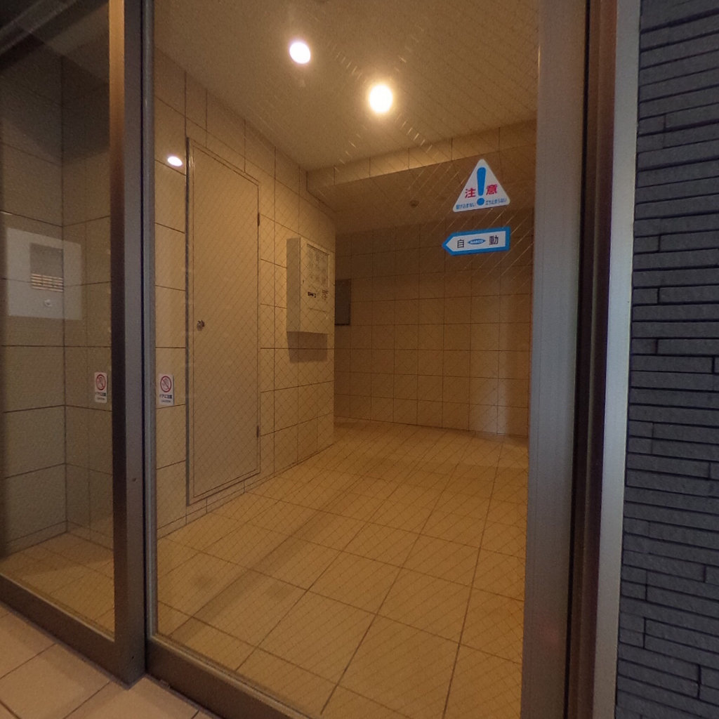 写真:KMW小杉のエントランス