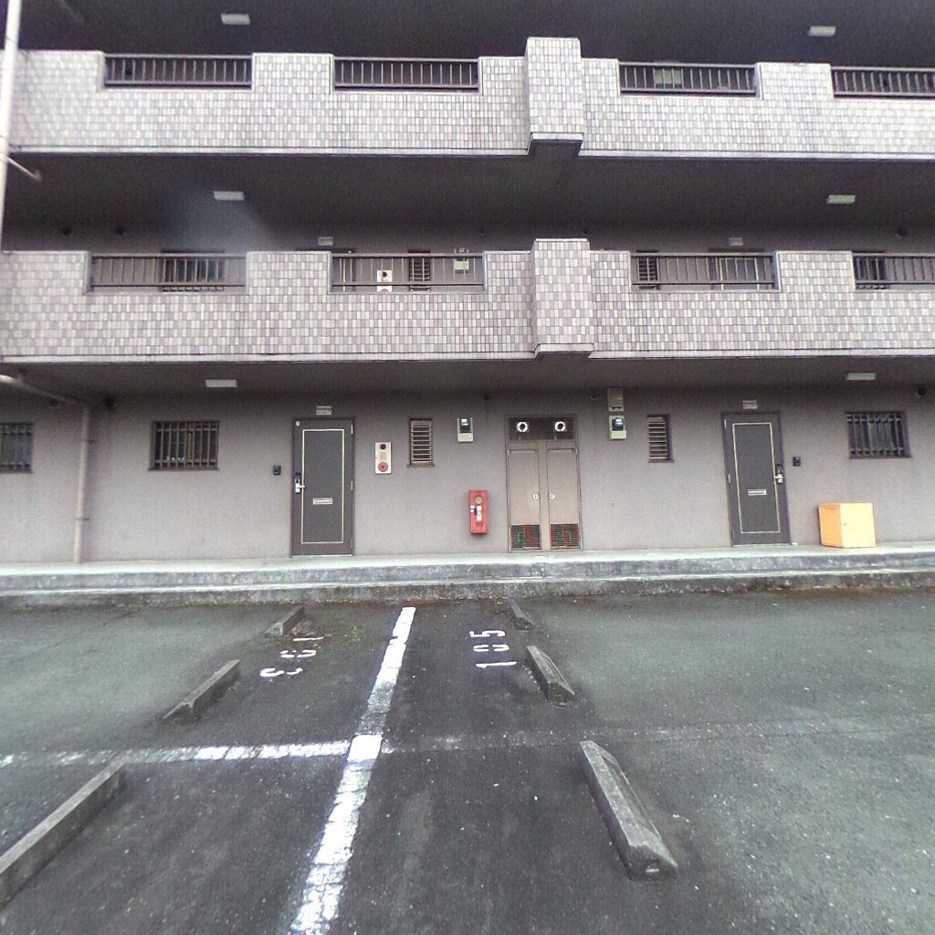 写真:ナタシオンの建物全景