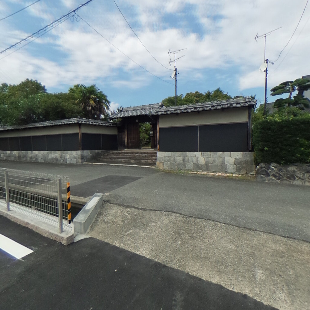 写真：グレイシャスの建物全景