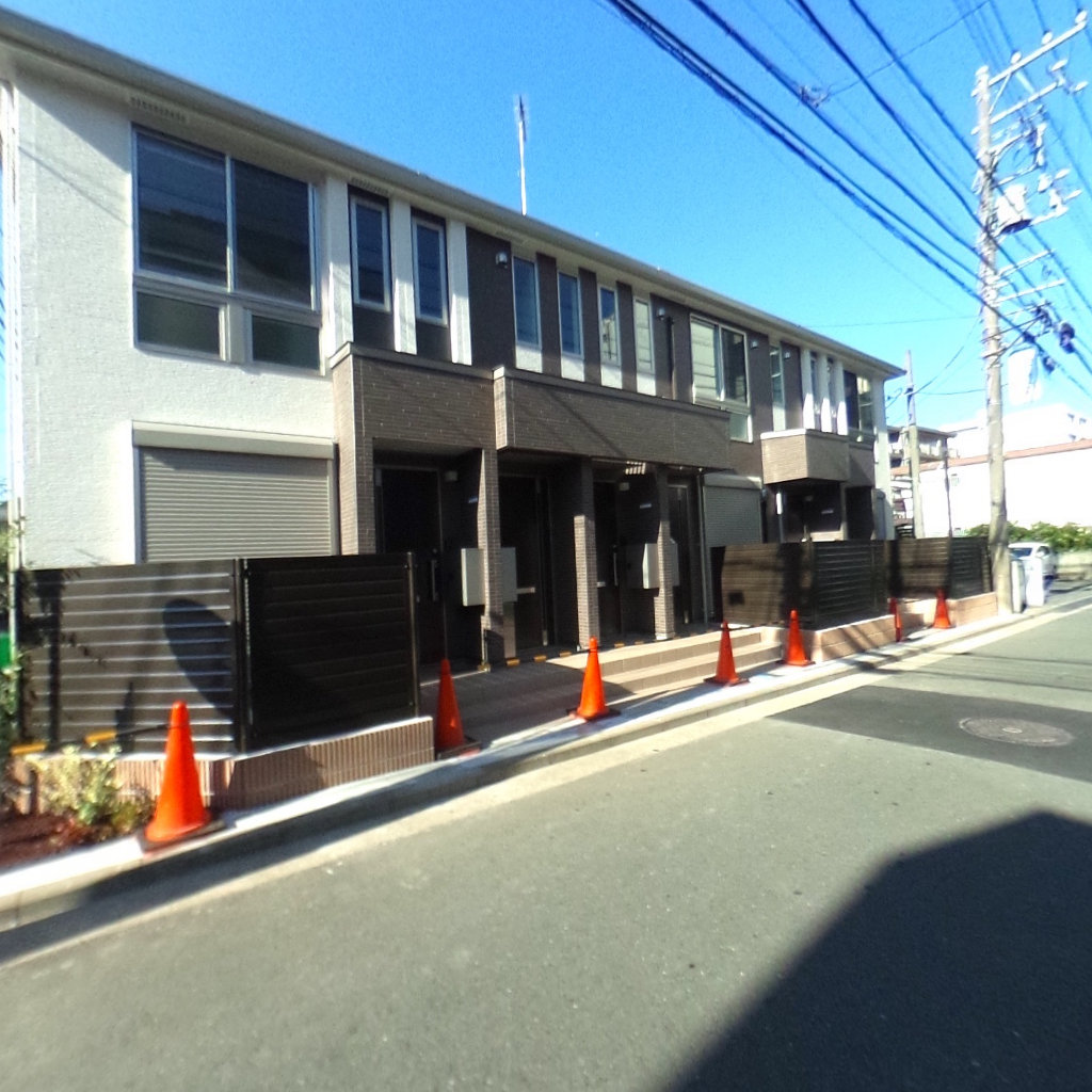 写真:カレント横浜白楽の建物全景