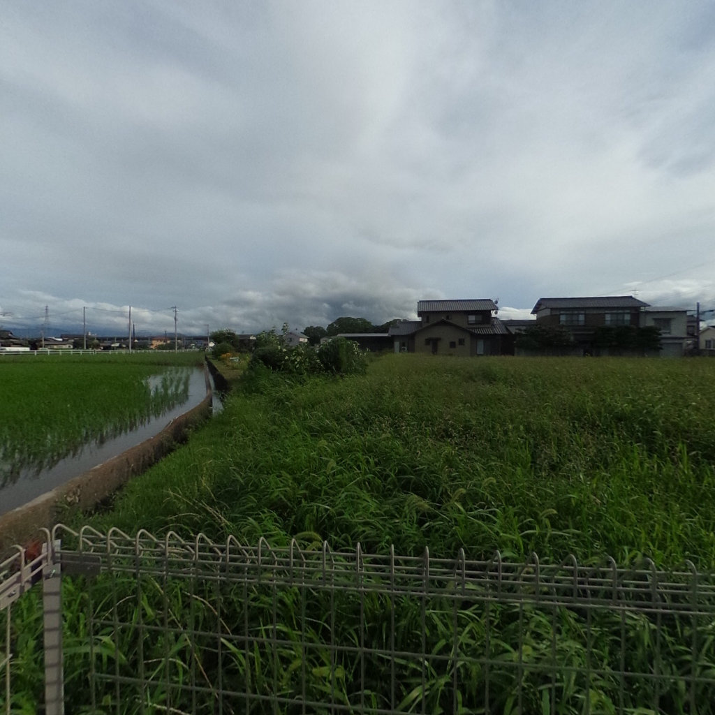 写真:プレジールの敷地全景