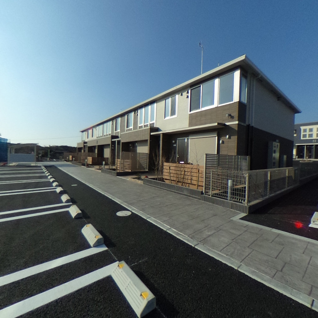 写真:高尾崎 NEW TOWN La・Terre Iの建物全景