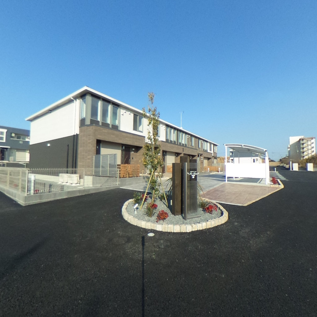 写真:高尾崎 NEW TOWN La・Terre Iの建物全景