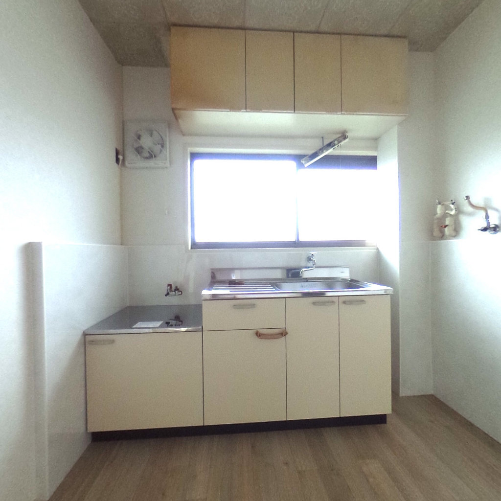 写真：マンション飛騨のダイニングキッチン