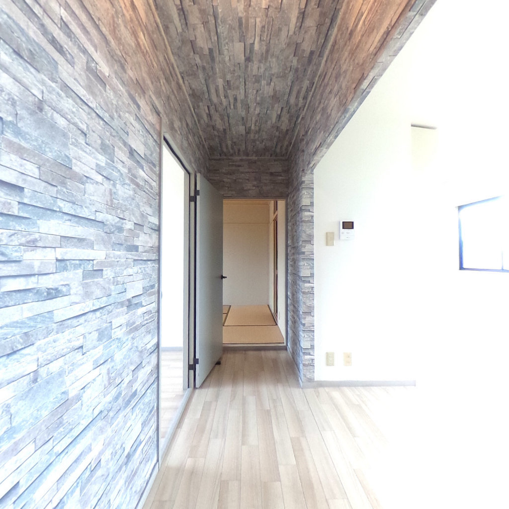写真:神戸市北区藤原台南町3丁目の玄関ホール
