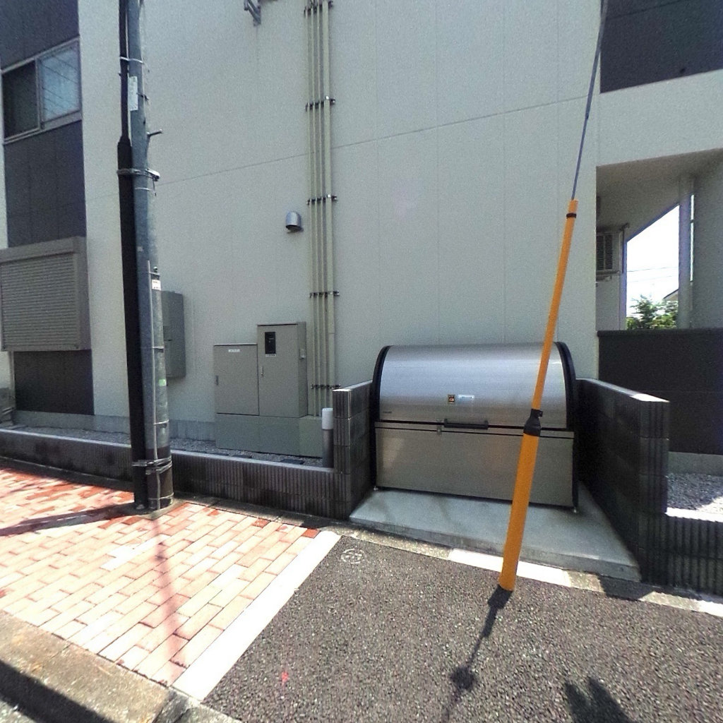 写真:メゾンアドラブールの建物全景