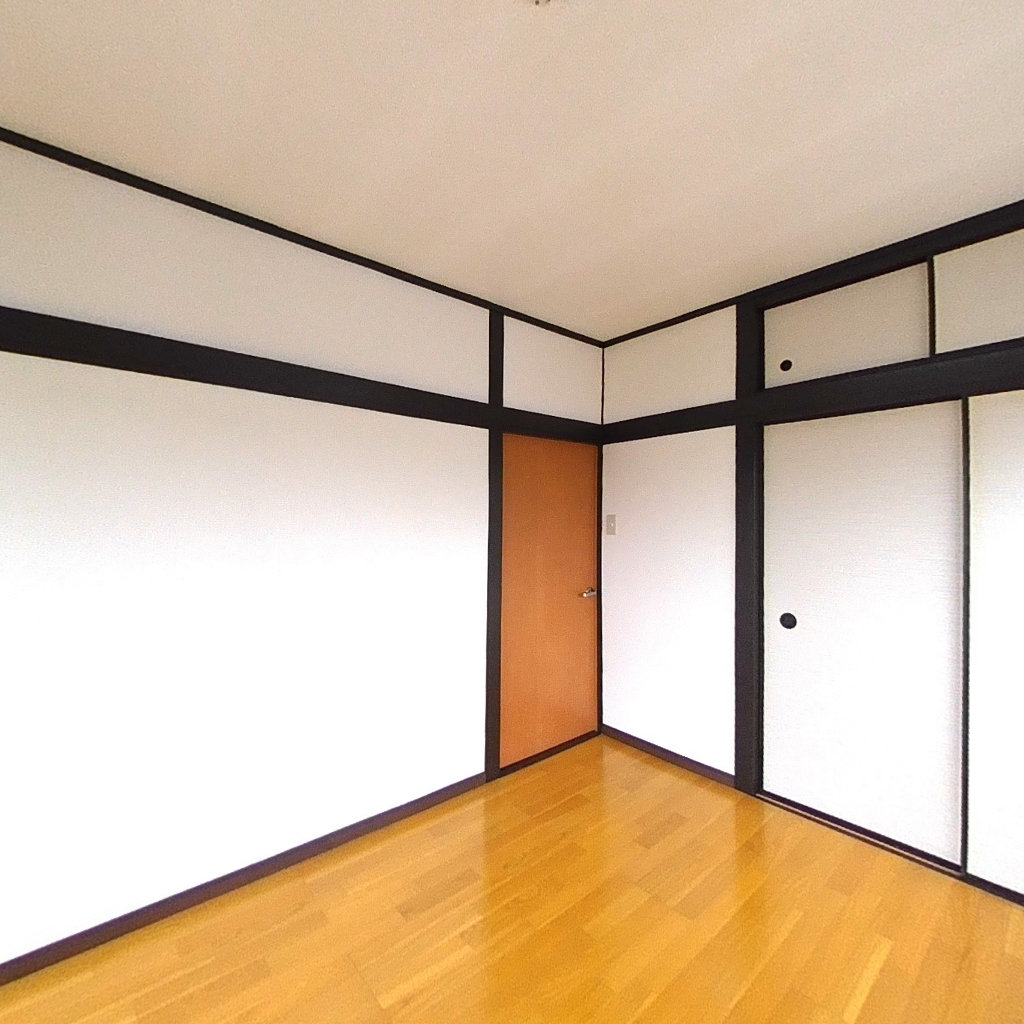 写真:レジデンスカントリーの洋室