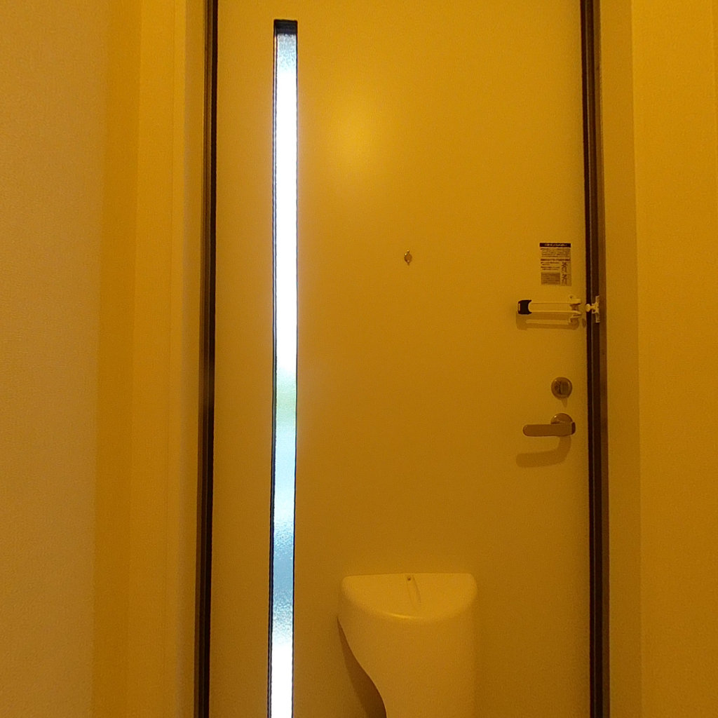 写真:CALM GENTLE IIの玄関ホール