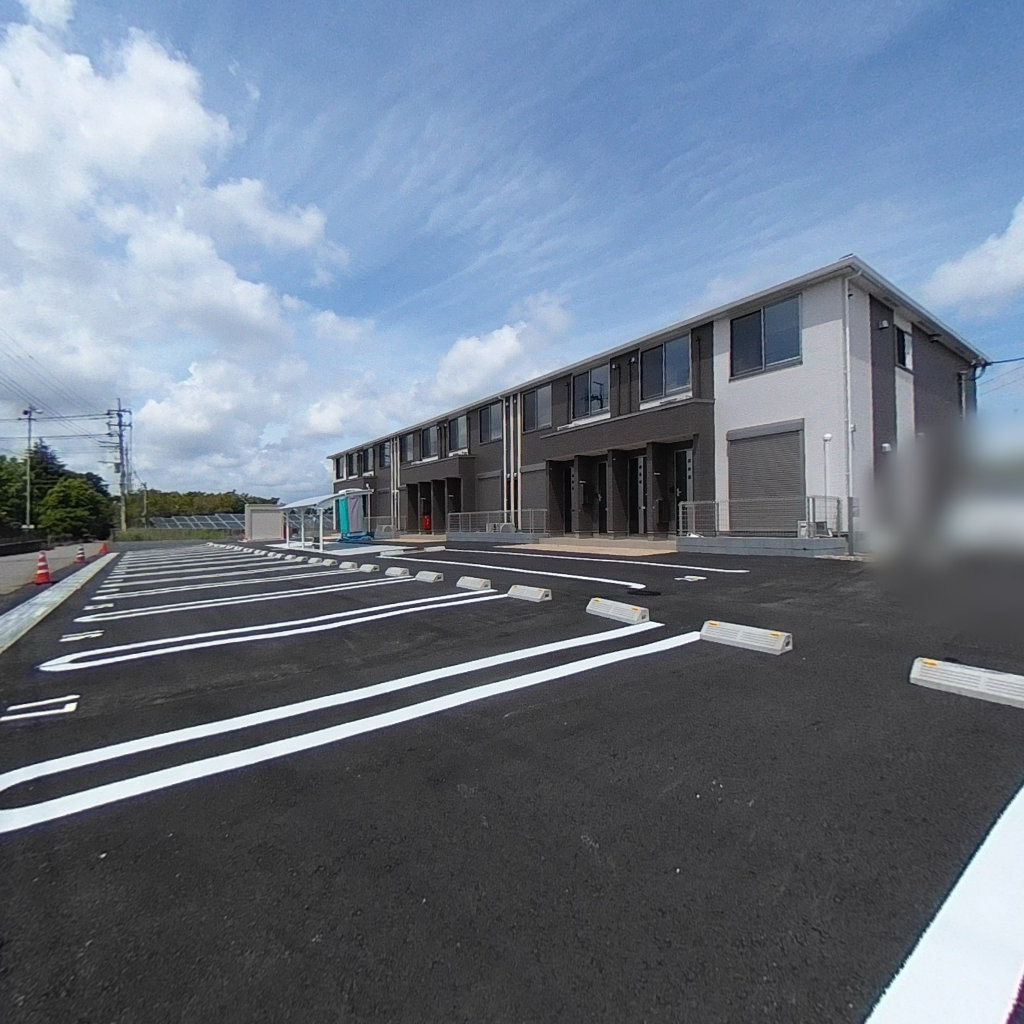 写真:レサンス八街の敷地全景