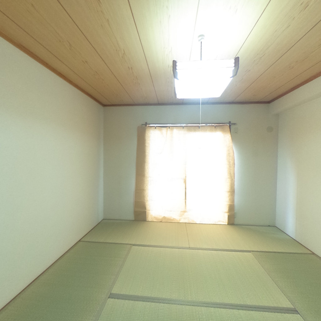 写真:ロイヤルガーデンA・Bの和室