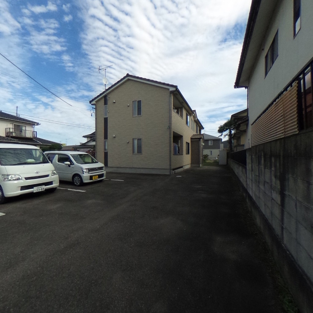 写真:福島市泉字一本橋の建物全景