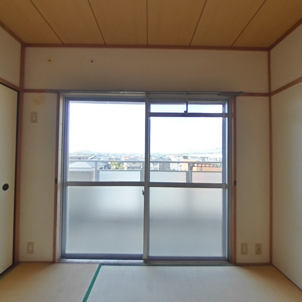 写真：倉敷市新倉敷駅前１丁目の和室