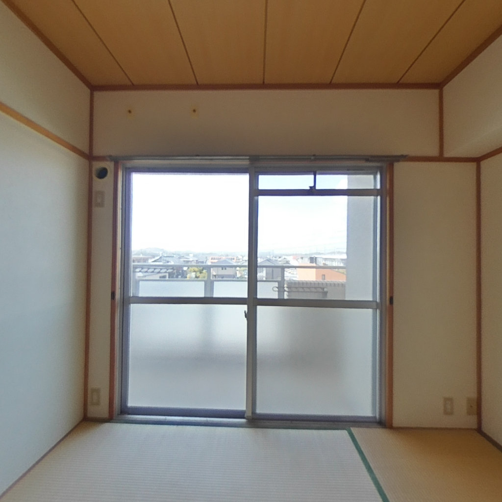 写真：倉敷市新倉敷駅前１丁目の和室