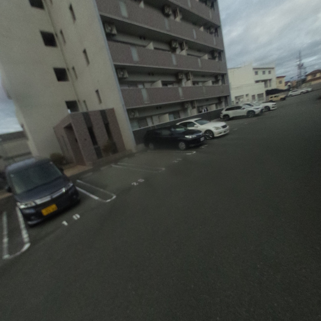 写真:East Court Saqkurabashiの建物全景