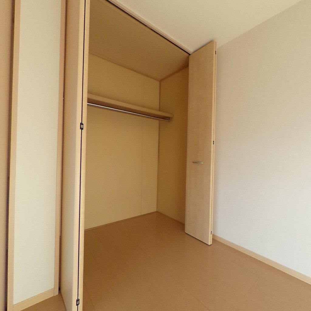 写真:広島市東区上温品4丁目の洋室