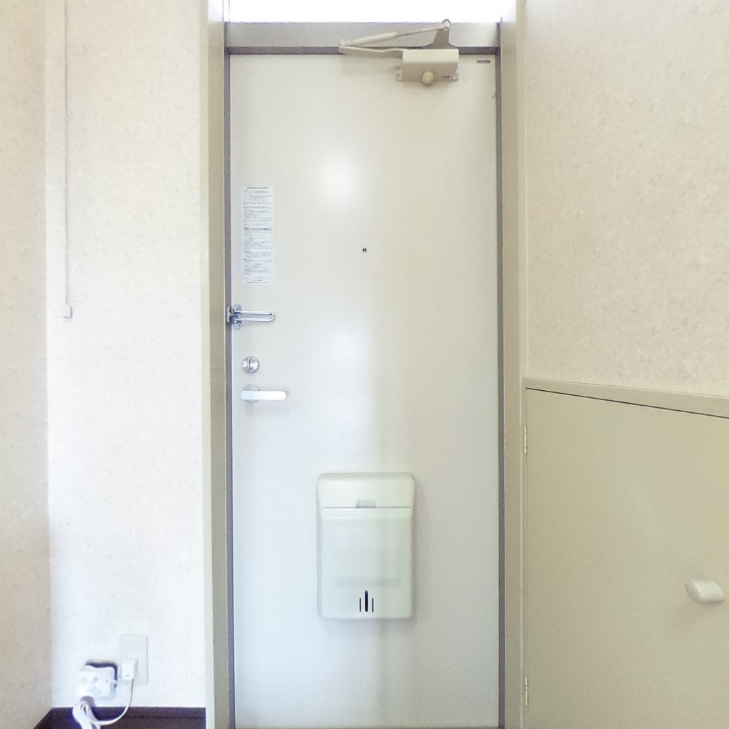 写真:グリーンコートCの玄関ホール