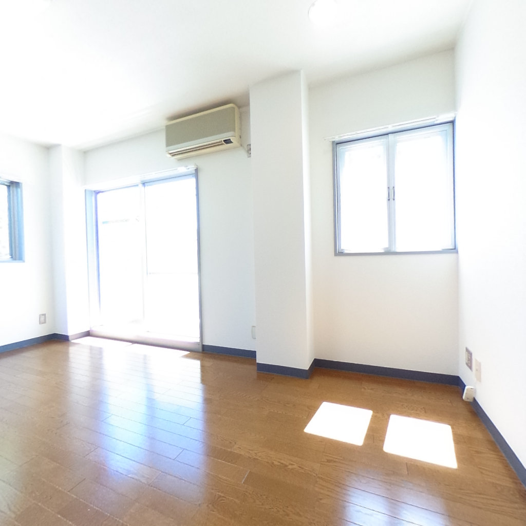 写真:本町セブンマンションの洋室