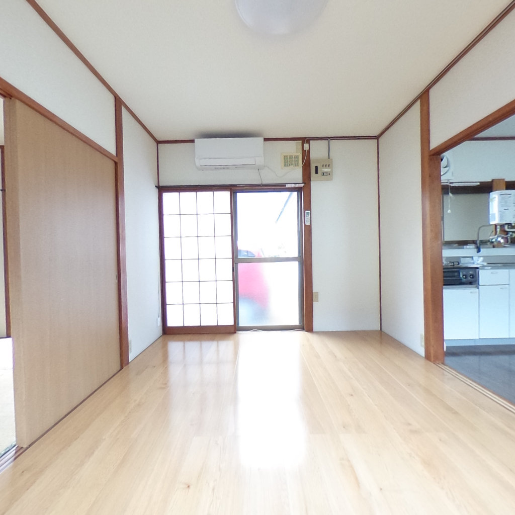 写真:伊豆宮ハイツFの洋室