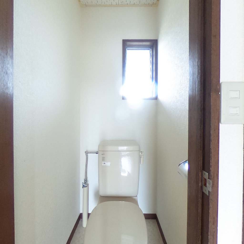 写真:上田市下之郷のトイレ